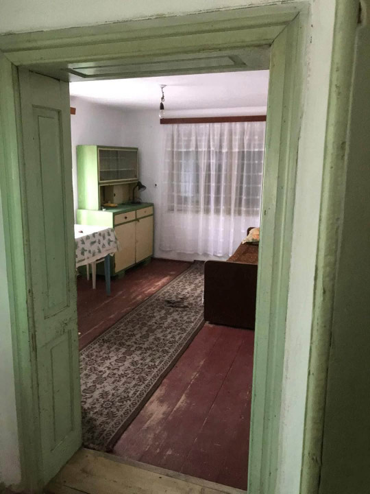 CASA 3 CAMERE CU TEREN DE 600 MP IN GURA RAULUI 