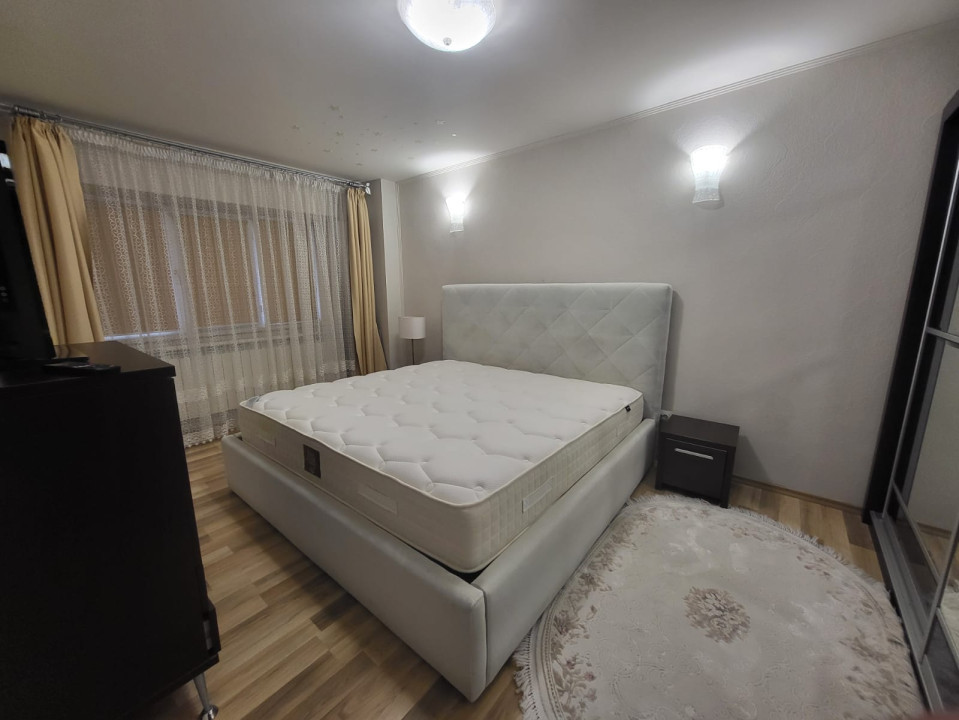 Apartament 3 camere, open space, 74 mp, Calea Severinului, zona Dedeman.