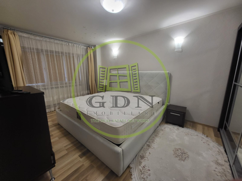 Apartament 3 camere, open space, 74 mp, Calea Severinului, zona Dedeman.