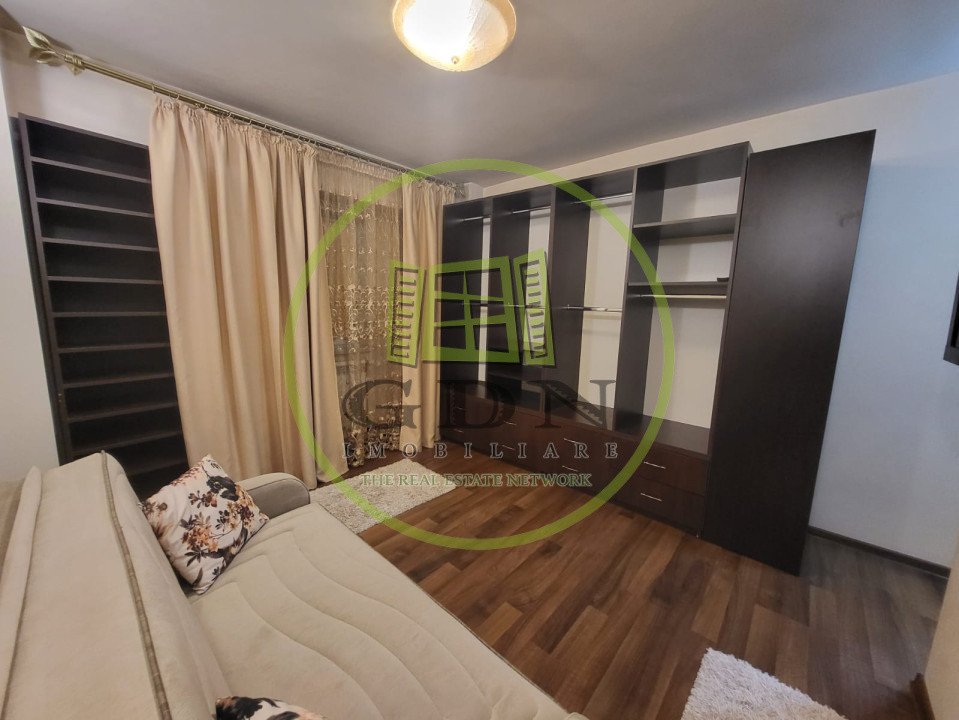 Apartament 3 camere, open space, 74 mp, Calea Severinului, zona Dedeman.