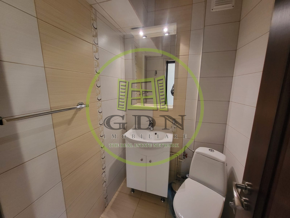 Apartament 3 camere, open space, 74 mp, Calea Severinului, zona Dedeman.