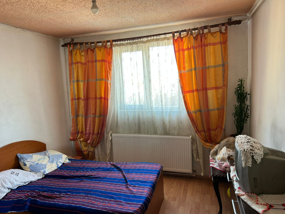 Apartament 3 camere Crangasi - apropiere metrou(500m)!