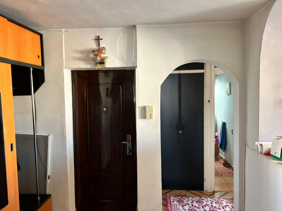 Apartament 3 camere Crangasi - apropiere metrou(500m)!