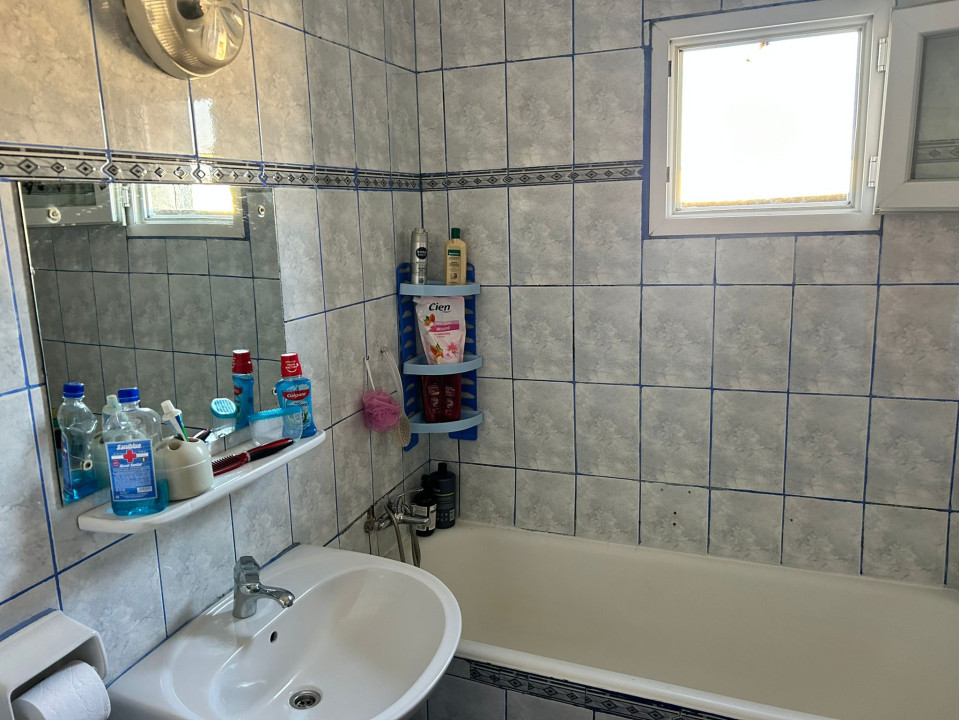 Apartament 3 camere Crangasi - apropiere metrou(500m)!