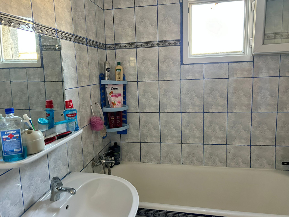 Apartament 3 camere Crangasi - apropiere metrou(500m)!