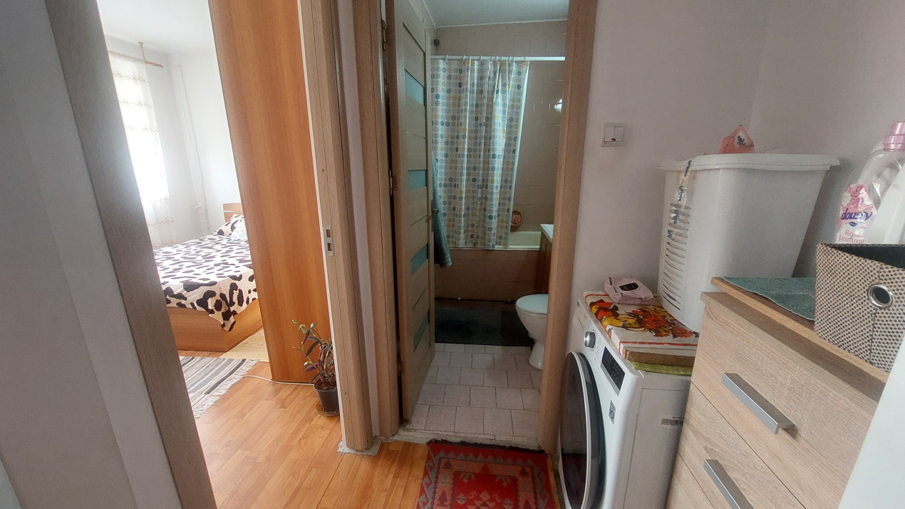 Apartament 3 camere, semidecomandat, Calea Severinului 