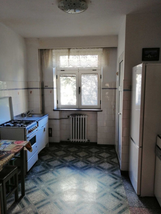 Apartament de închiriat, 4 camere, 70 mp, zona Mihai Viteazu