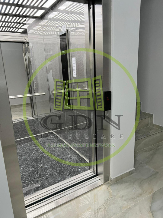 Cladire spatiu comercial si birouri,  209.8 mp utili, parcare in subteran