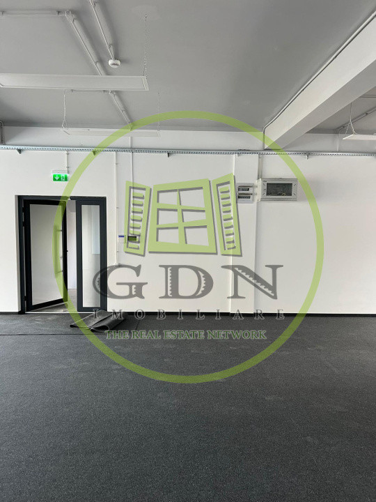 Cladire spatiu comercial si birouri,  209.8 mp utili, parcare in subteran