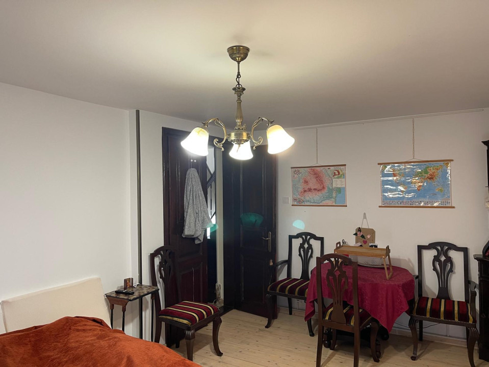 Vilă D+P+E+M utilată și mobilată în zonă semicentrală cu 6 camere și 191mp utili