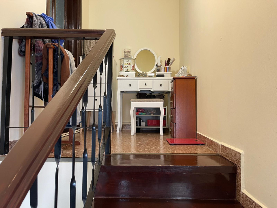 Vilă D+P+E+M utilată și mobilată în zonă semicentrală cu 6 camere și 191mp utili