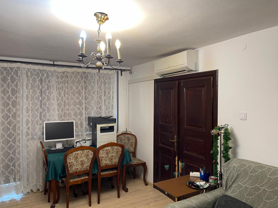 Vilă D+P+E+M utilată și mobilată în zonă semicentrală cu 6 camere și 191mp utili