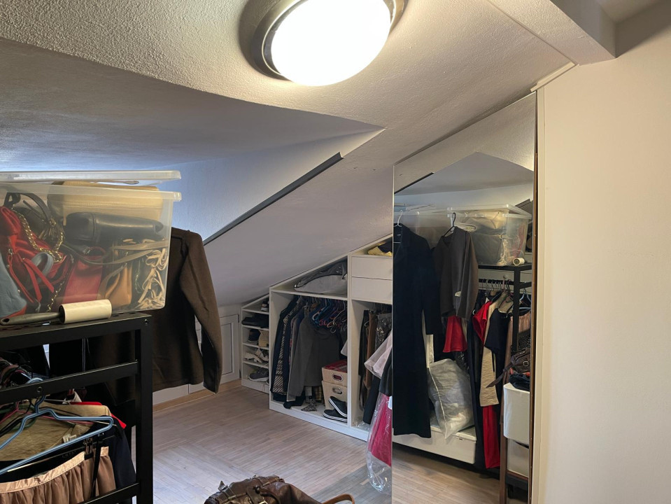 Vilă D+P+E+M utilată și mobilată în zonă semicentrală cu 6 camere și 191mp utili