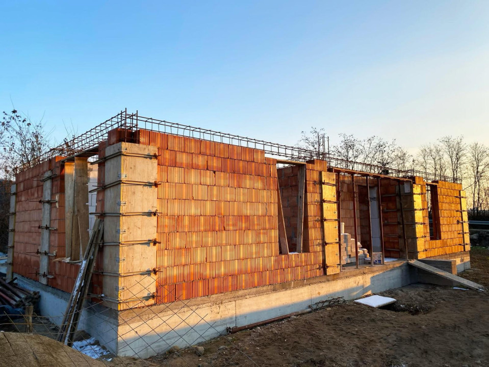 Super pret! Ansamblu de case stil mediteranean 3 camere zona centrala