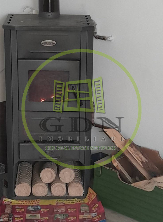 Casa 3 camere , suprafata 80mp ,spre inchriere in Sacel.