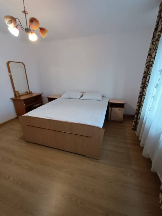 Casa 3 camere , suprafata 80mp ,spre inchriere in Sacel.