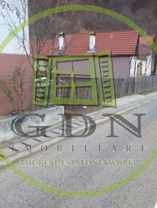 Teren de vânzare | 611 mp | Râul Sadului 