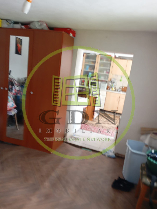 🏡 Casă de vânzare în Săcel – 2 corpuri locuibile, 3 băi, grădină, teren generos