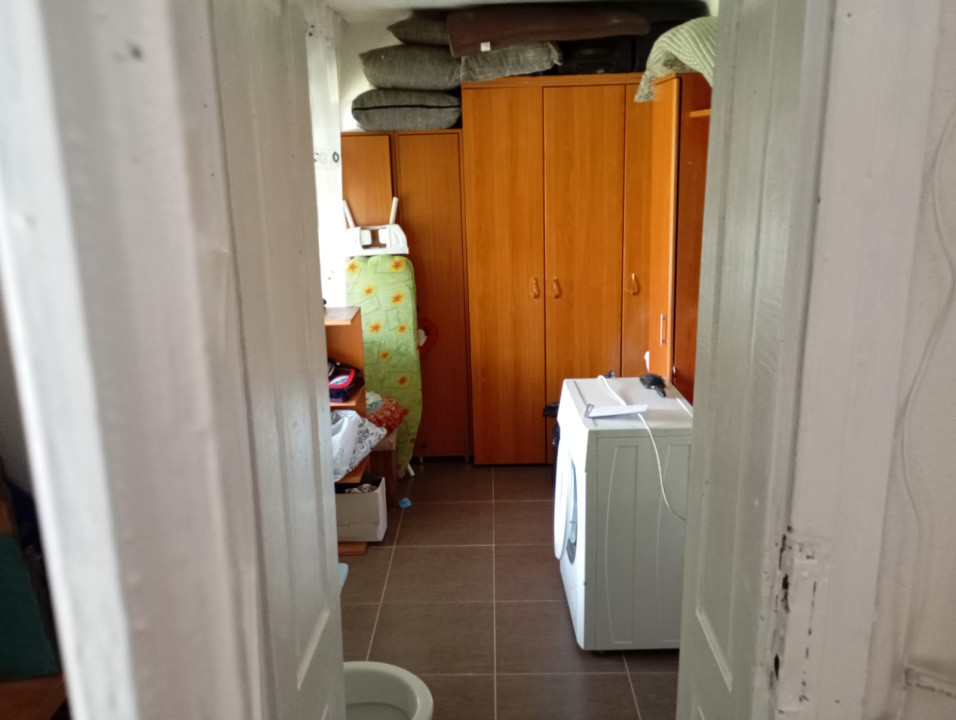 🏡 Casă de vânzare în Săcel – 2 corpuri locuibile, 3 băi, grădină, teren generos