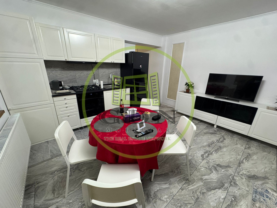 Apartament 3 camere, open-space, 70mp+20mp terasa, Centru, zona Stefan cel Mare