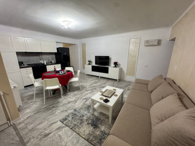 Apartament 3 camere, open-space, 70mp+20mp terasa, Centru, zona Stefan cel Mare