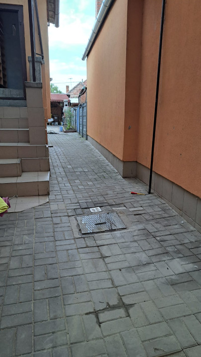 CASA 4 CAMERE 90MP UTILI SI TEREN 100MP SPRE VANZARE LAZARET