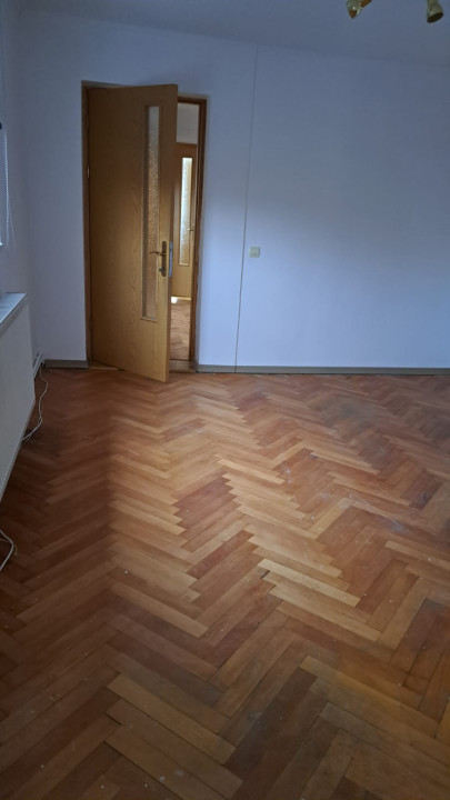 CASA 4 CAMERE 90MP UTILI SI TEREN 100MP SPRE VANZARE LAZARET