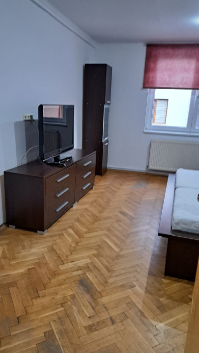 CASA 4 CAMERE 90MP UTILI SI TEREN 100MP SPRE VANZARE LAZARET