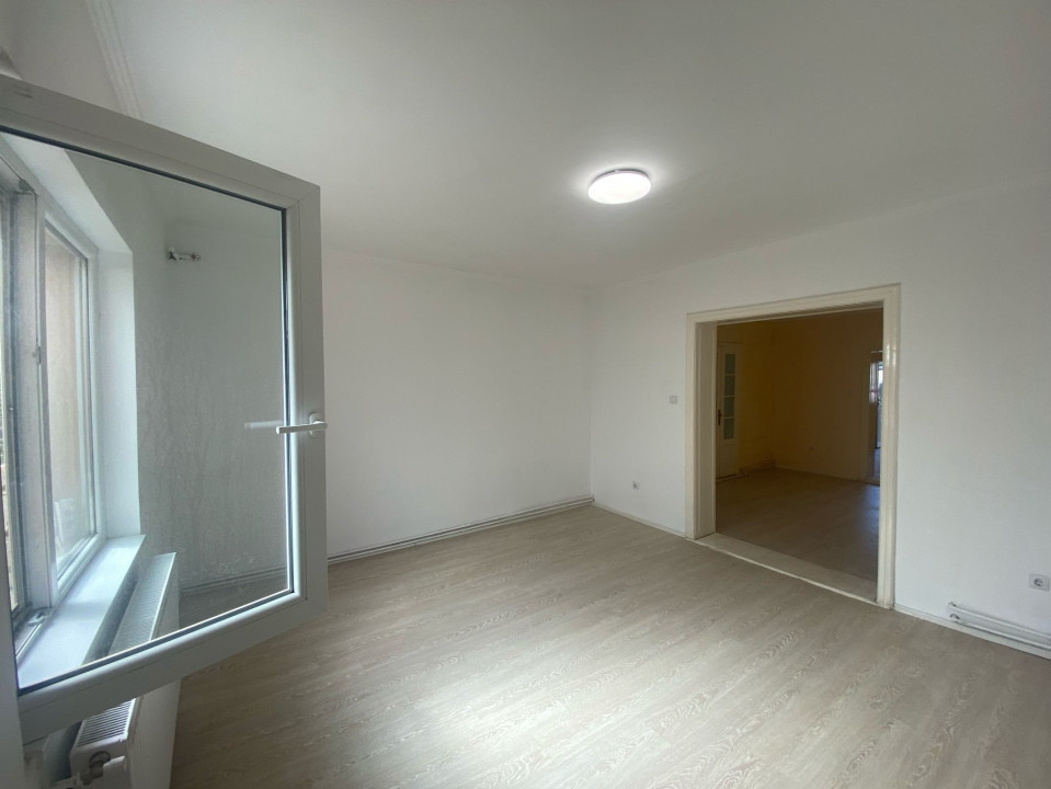 Casa în zona Calea Aradului, 2 camere, 60 mp utili, potrivit pt birouri