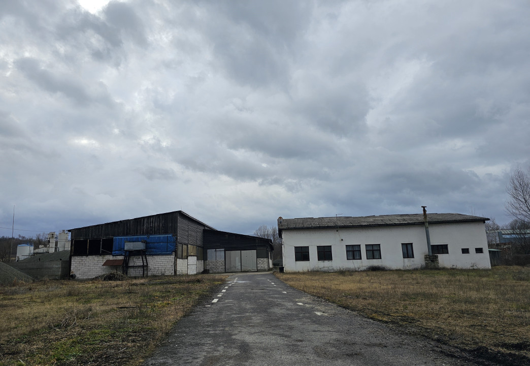 Hale industriale + teren intravilan, suprafață 7.274 mp, Grădinari