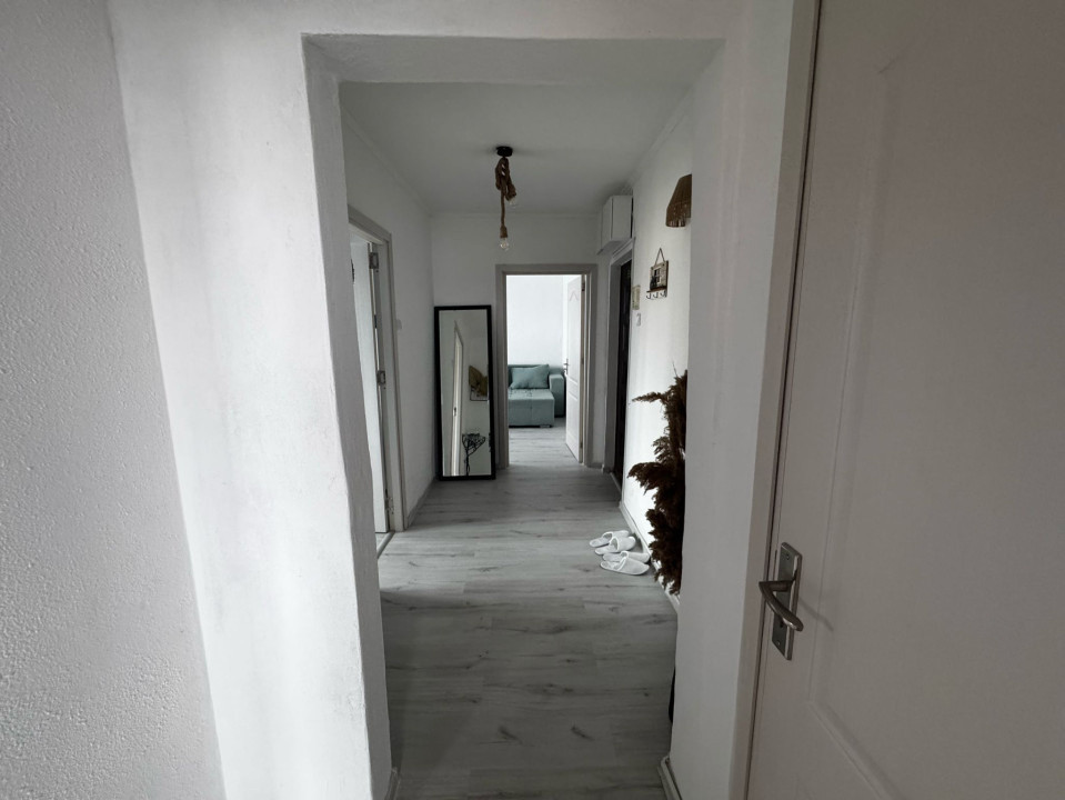 Apartament 3 camere, decomandat, 73,29mp, Centru , zona Ramada. 