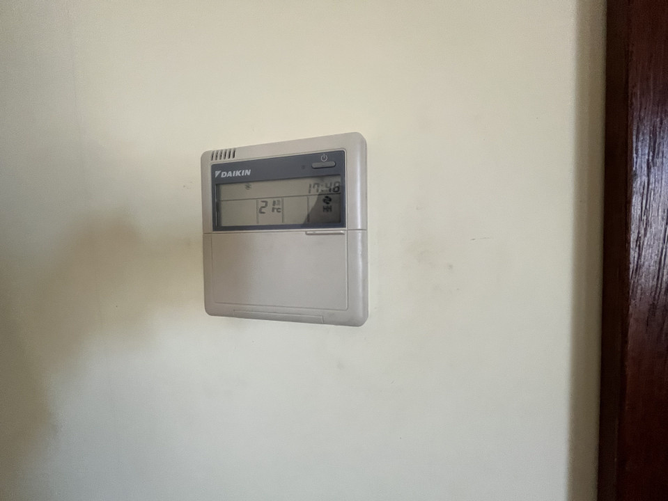 Spatiu birou central