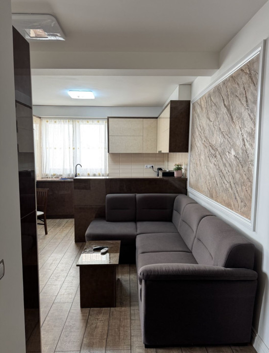 Apartament modern de închiriat – 60mp utili-3 camere, curte, – Calea Cisnădiei, 