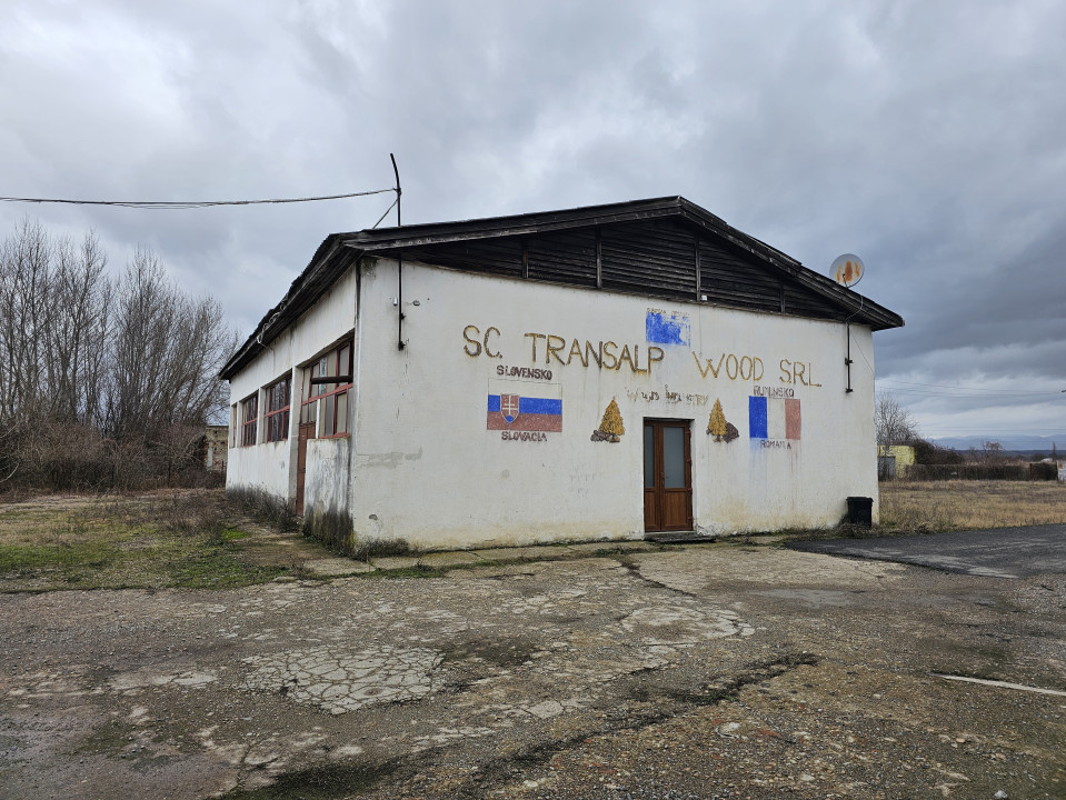 Hale industriale + teren intravilan, suprafață 7.274 mp, Grădinari