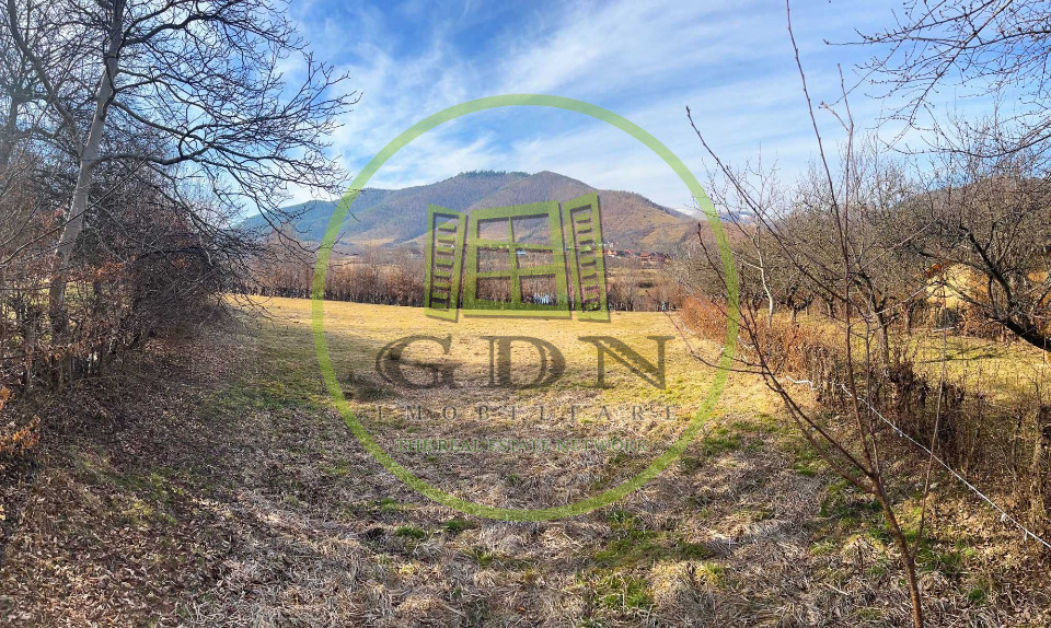 Vând Teren, Intravilan, 2300 mp