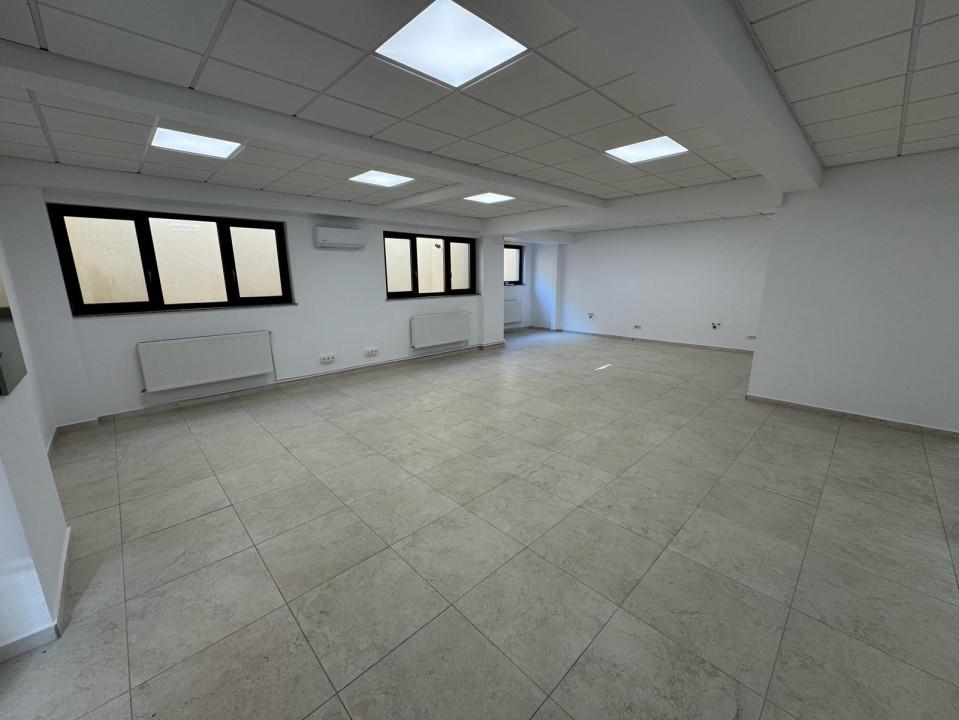 Spatiu comercial, demisol, 139.9mp, open-space, cartier Centru