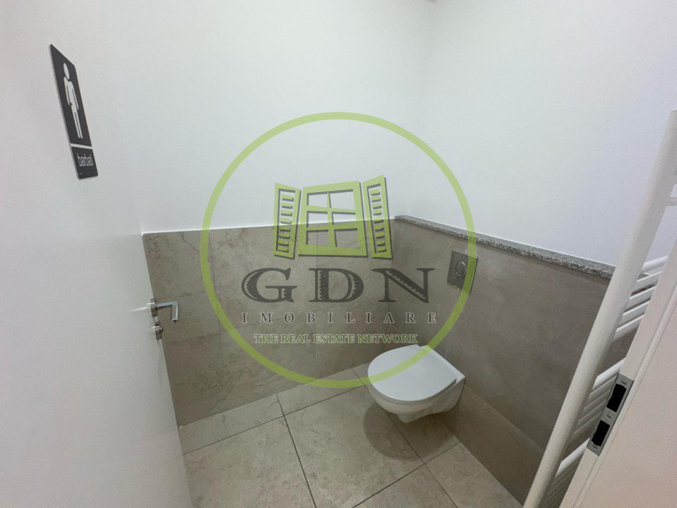 Spatiu comercial, demisol, 139.9mp, open-space, cartier Centru