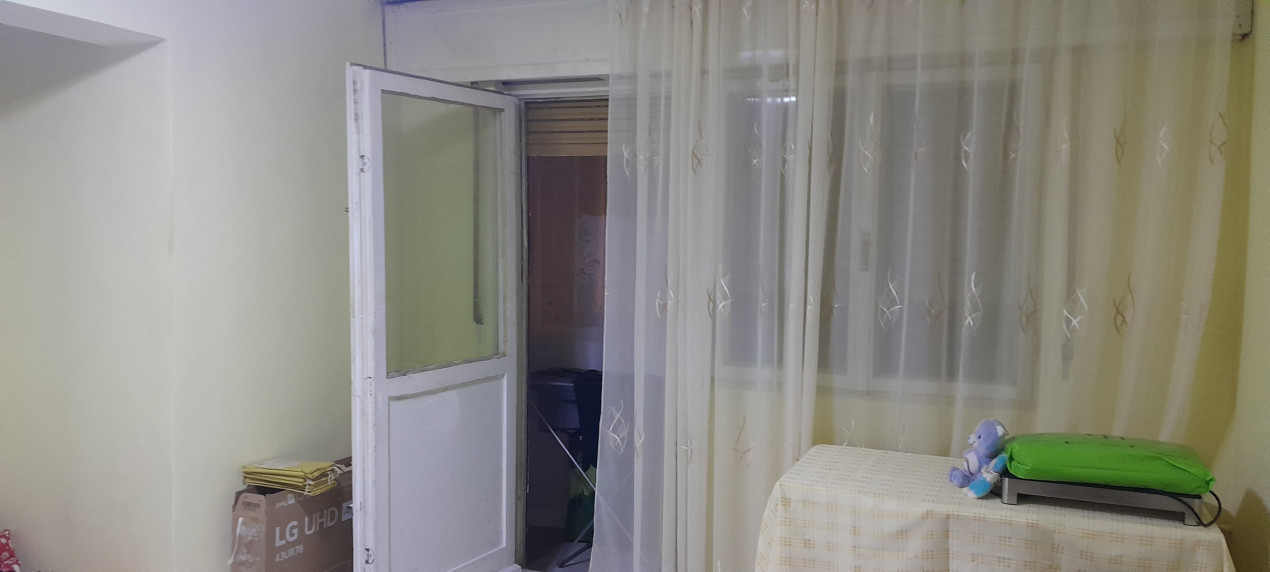 Apartament cu 3 camere, decomandat, suprafață utilă 68 mp, Ioșia-Nord