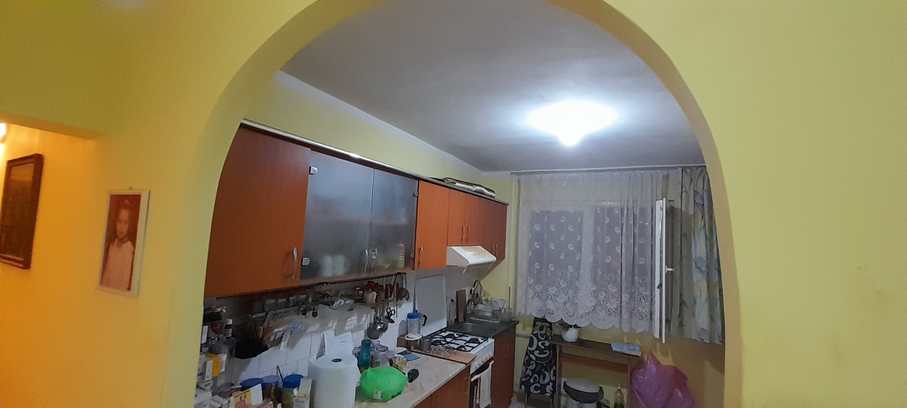 Apartament cu 3 camere, decomandat, suprafață utilă 68 mp, Ioșia-Nord