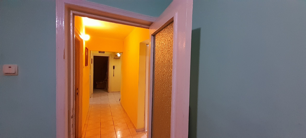 Apartament cu 3 camere, decomandat, suprafață utilă 68 mp, Ioșia-Nord