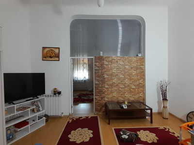 Apartament cu 2 camere, semidecomandat, suprafață utilă 66 mp, Ultracentral