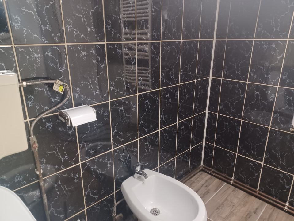 De vanzare apartament 3 camere in Centrul Vechi