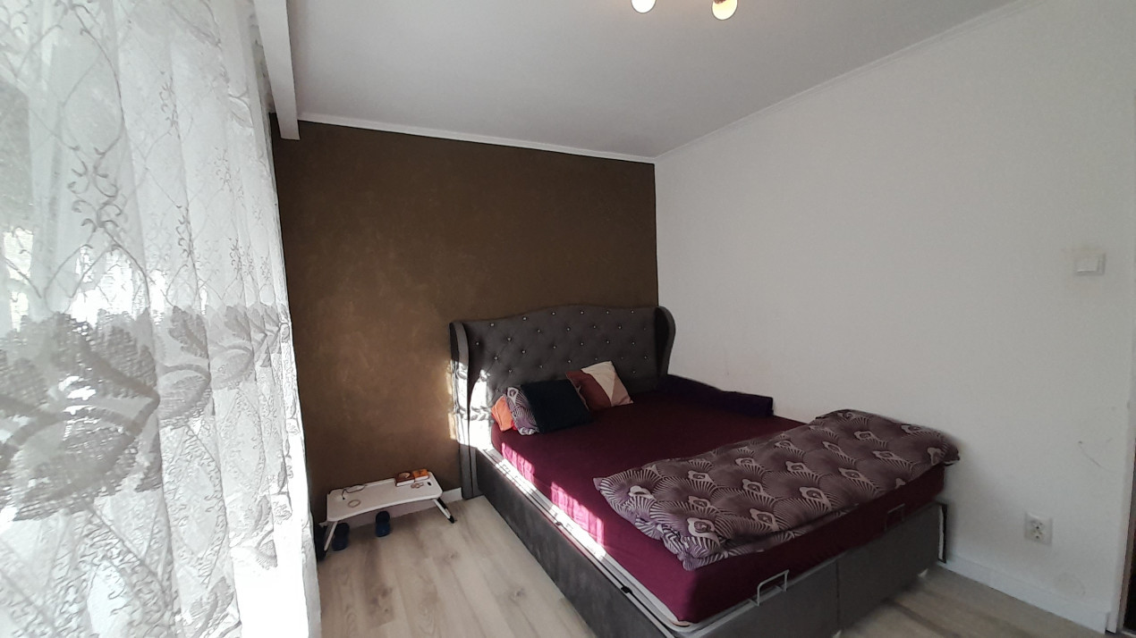 Apartament cu 4 camere, decomandat, suprafață utilă 77 mp, Ioșia-Nord