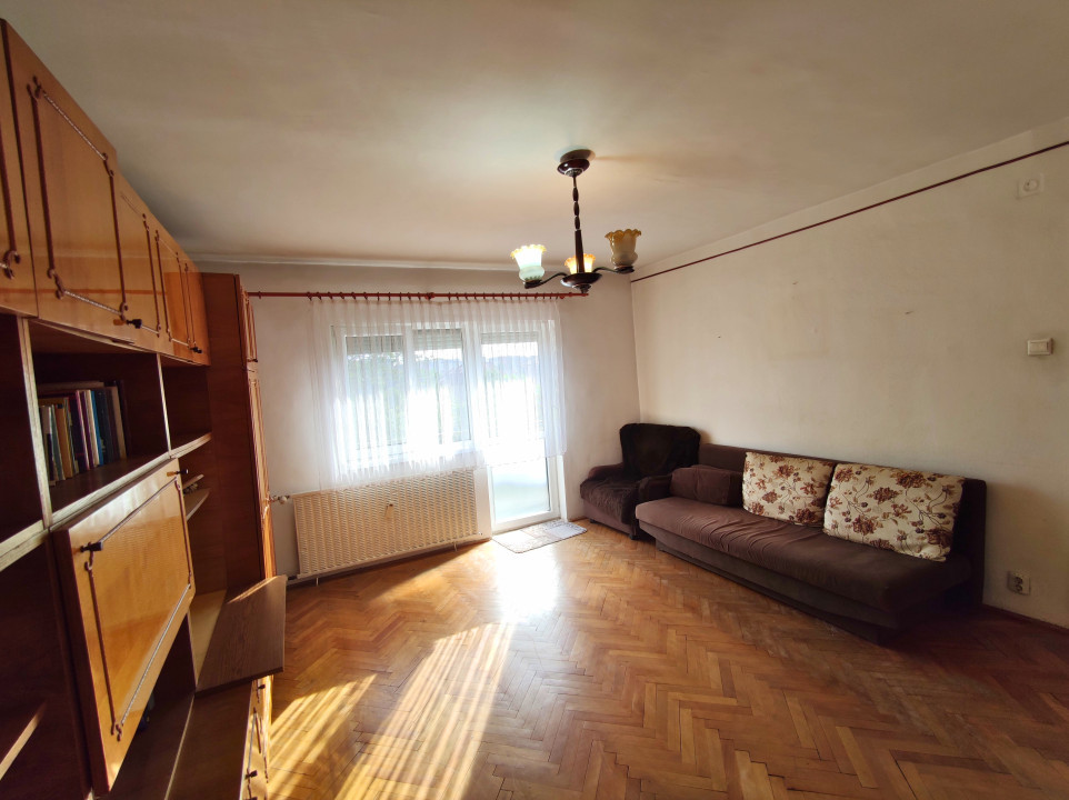 Apartament cu 4 camere, decomandat, suprafață utilă 79 mp, Rogerius