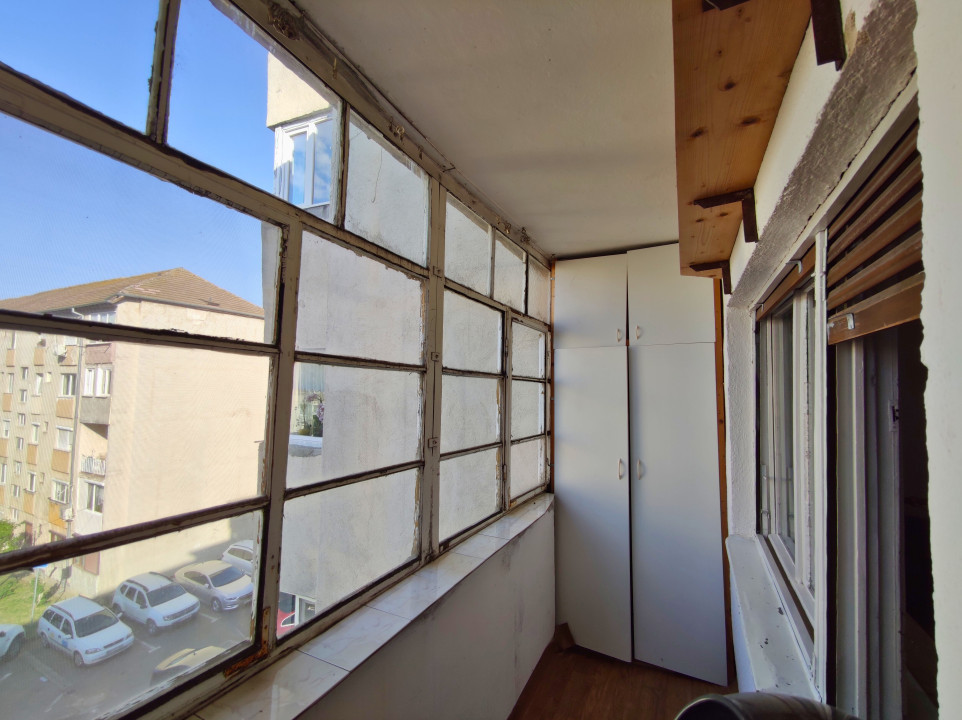 Apartament cu 4 camere, decomandat, suprafață utilă 79 mp, Rogerius