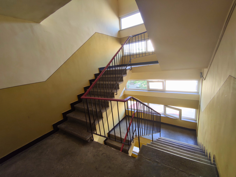 Apartament cu 4 camere, decomandat, suprafață utilă 79 mp, Rogerius