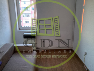 Garsoniera de vanzare - 12 mp - Zona Hipodrom I 