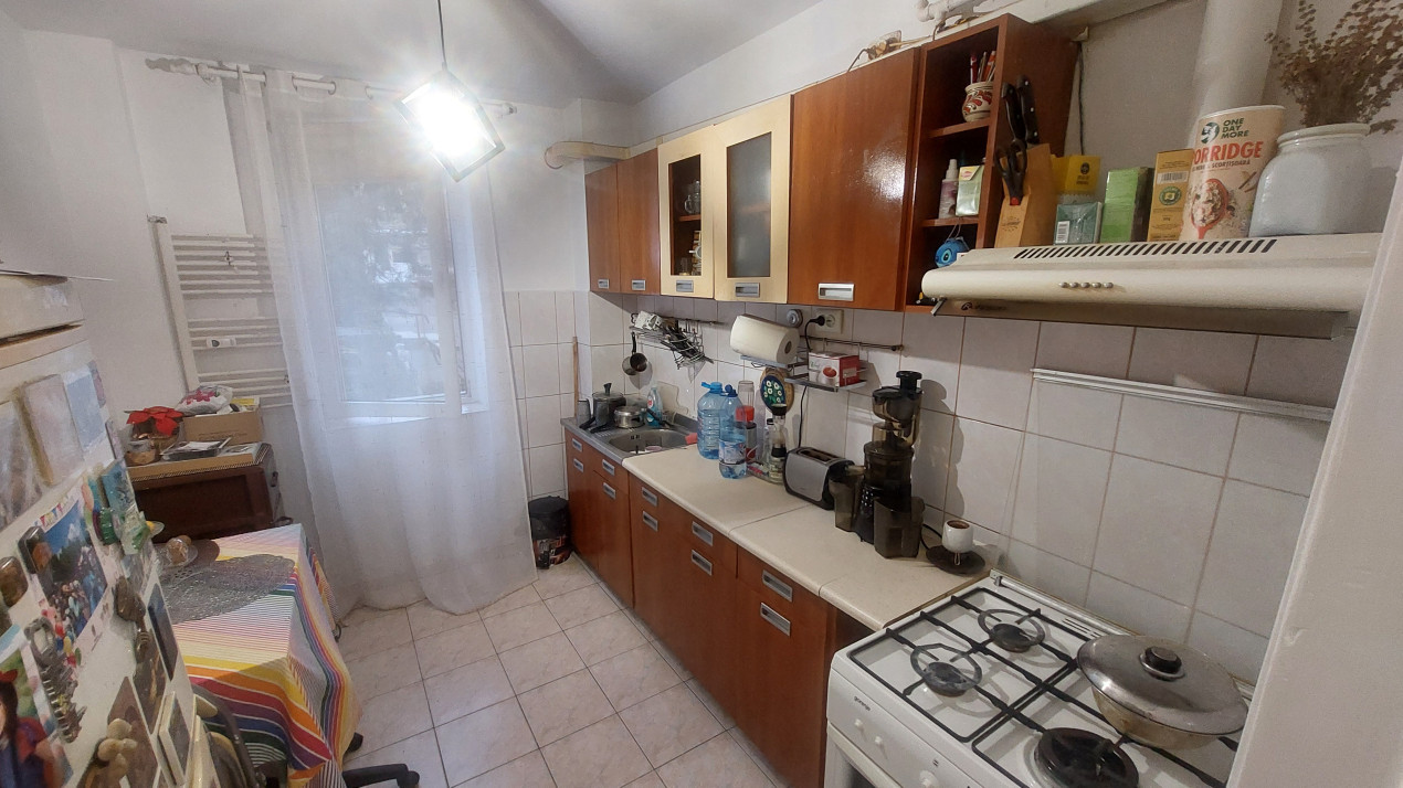 Apartament 2 camere semidecomandat, parter, Calea București zona Spitalul Neuro.