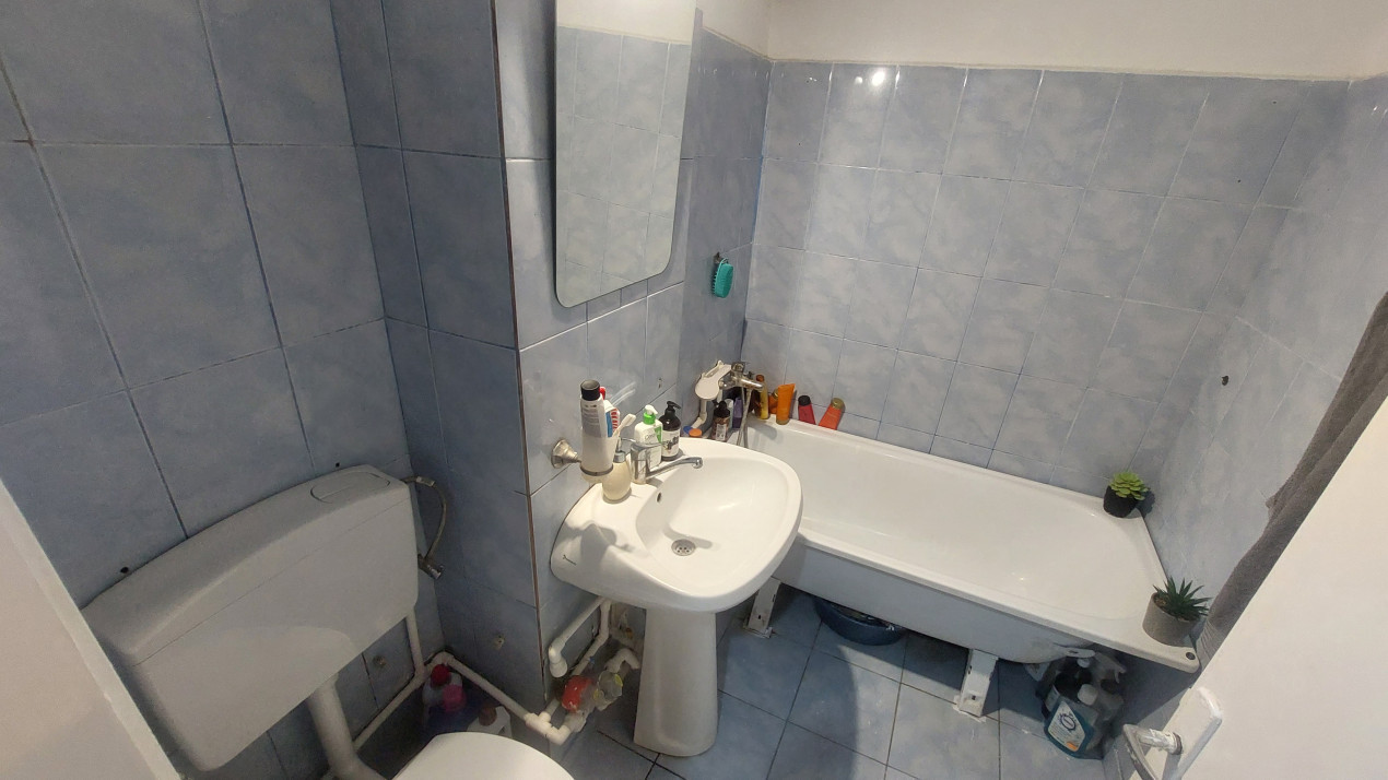 Apartament 2 camere semidecomandat, parter, Calea București zona Spitalul Neuro.
