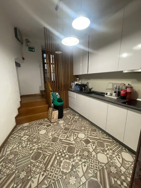 Inchiriere birou ultracentral 66 mp. 750 EUR